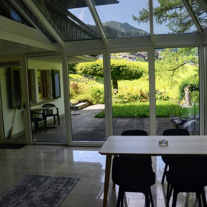 Ferienwohnung Chalet Finkenwiese ganzes Haus Zweisimmen FEWOlution