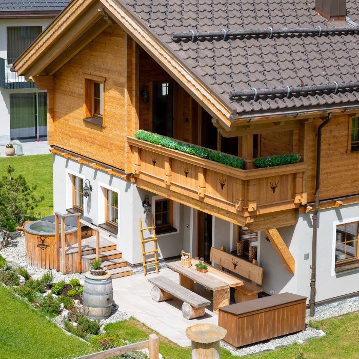 Ferienwohnung Engadin-Chalet, Luxus am Berg Bever FEWOlution